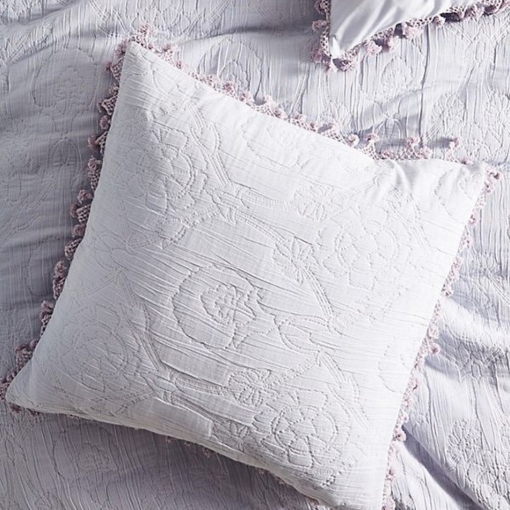 Anthropologie Oleada Euro Shams (x2)